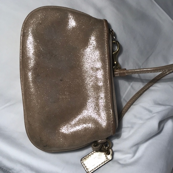 Authentic Coach Wristlet Bag, Beige Sparkly, Gold hardware, dust bag included - Picture 7 of 9
